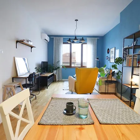 Classy Residential 1bdrm Flat With View And Elevator