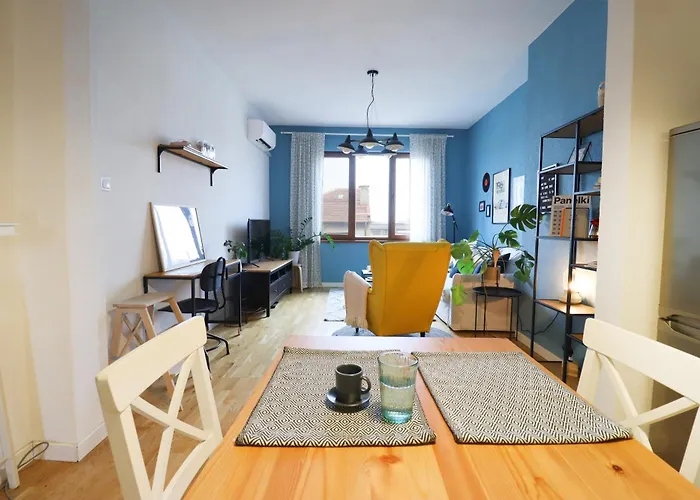 Classy Residential 1bdrm Flat With View And Elevator