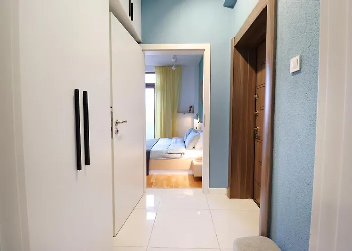 Lejlighed Classy Residential 1bdrm Flat With View And Elevator *