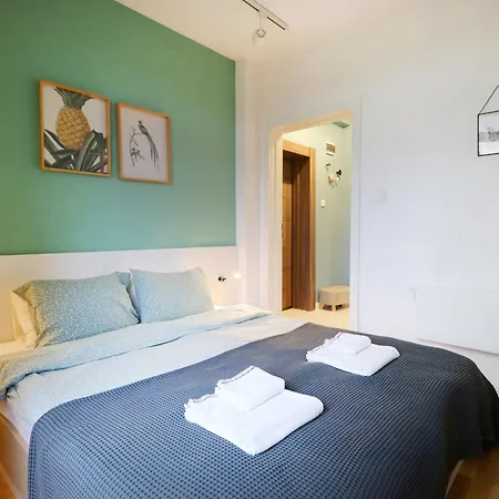 דירה Classy Residential 1bdrm Flat With View And Elevator