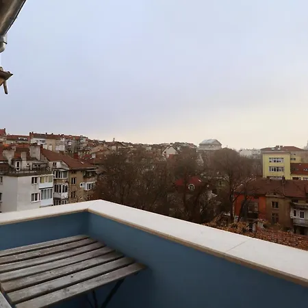 Classy Residential 1bdrm Flat With View And Elevator דירה *