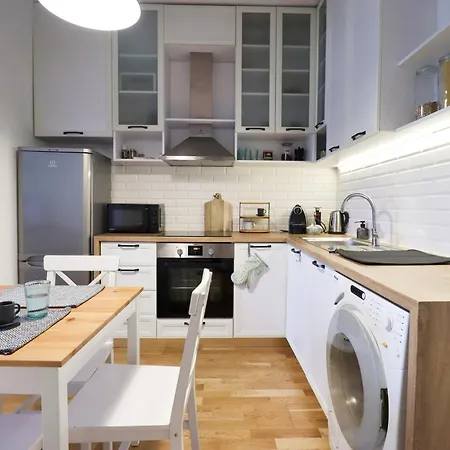 아파트 Classy Residential 1bdrm Flat With View And Elevator *