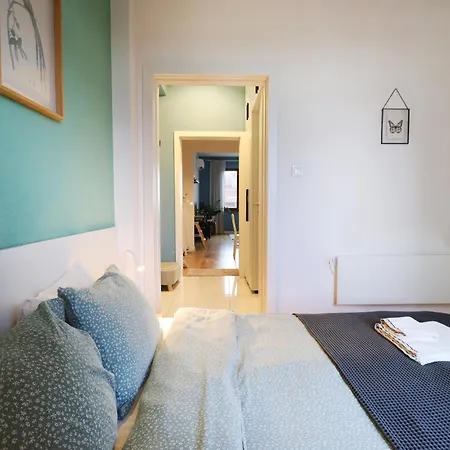 Classy Residential 1bdrm Flat With View And Elevator 아파트